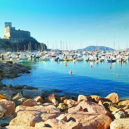 La Baia Di Pensionat
