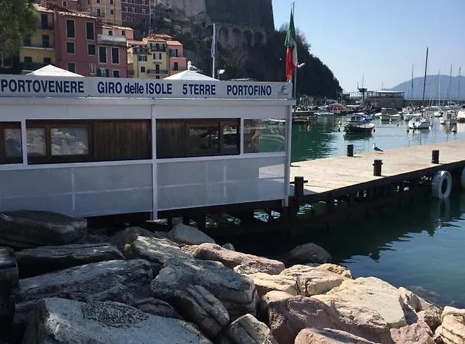 بيت ضيافة La Baia Di